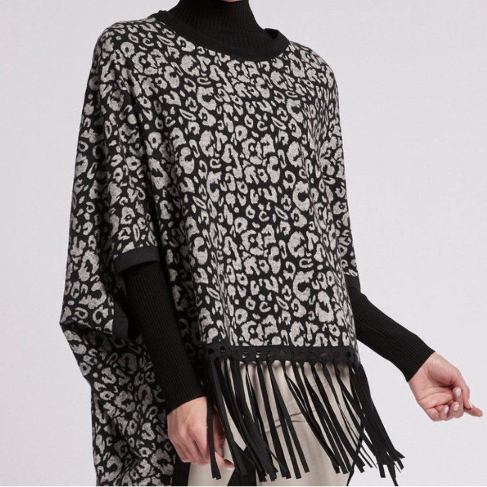 Tyler Boe Fergie Jaquard Poncho Cheetah